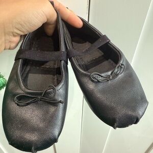 Zara Black Ballet Flats with Elastic Strap size 25,